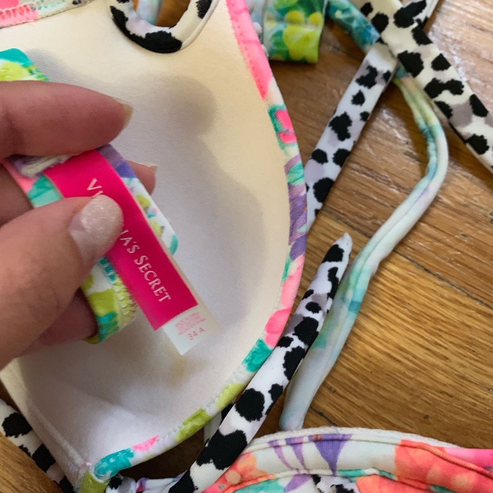 Bundle Of Two Vs Push-Up Bathing Suit Tops - image 8